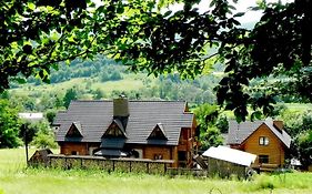 Приватна садиба Дикий Мед